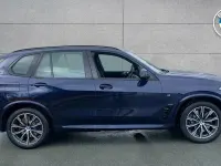 Usado BMW X5 M Sport 482 HP (354 kW) 2023 Azul SUV