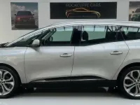 Begagnad Renault Scenic E-Tech Iconic 140 HK (102 kW) 2020 Minibuss