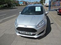 Usado Ford Fiesta ST-Line 2016 Prateado Citadino