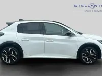 Used Peugeot 208 GT 99 HP (72 kW) 2025 White Hatchback