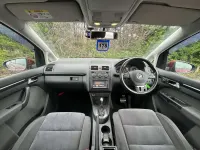 Used VW Touran SE 140 HP (102 kW) 2015 Red MPV