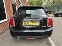 Begagnad Mini Cooper Classic 2020 Svart Halvkombi