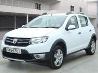 Used Dacia Sandero Lauréate 2014 White Hatchback