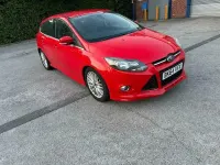 Used Ford Focus Zetec 125 HP (91 kW) 2014 Red Hatchback