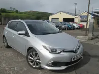 Usado Toyota Auris 116 HP (85 kW) 2016