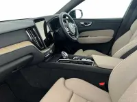Used Volvo XC60 Plus 250 HP (183 kW) 2025 Crystal white SUV