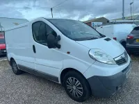 Used Vauxhall Vivaro 90 HP (66 kW) 2014 White MPV