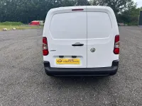 Used Vauxhall Combo 100 HP (73 kW) 2021 White MPV