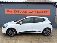 Used Renault Clio IV Play 75 HP (55 kW) 2018 White Hatchback