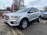 Usado Ford Kuga Zetec 2018 Prateado SUV
