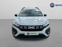 Second-hand Dacia Jogger Extreme 110 CP (80 kW) 2023 Alb Monovolum