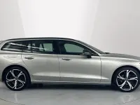 Used Volvo V60 Plus 194 HP (142 kW) 2025 Silver Estate