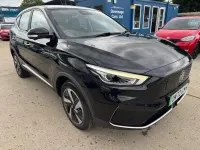 Usado MG ZS SE 114 kW (156 HP) 2022 Preto SUV