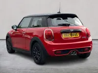 Gebraucht Mini Cooper S Classic 192 PS (141 kW) 2019 Rot Kleinwagen