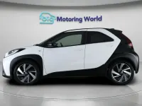 Used Toyota Aygo X 71 HP (52 kW) 2023 White SUV