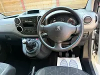 Used Peugeot Partner Access 2019 Silver MPV