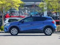 Usado Renault Captur Iconic 142 HP (104 kW) 2022 Azul SUV