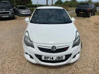 Used Vauxhall Corsa 205 HP (150 kW) 2014 White Hatchback