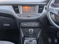 Used Vauxhall Crossland S 109 HP (80 kW) 2021 White SUV