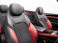 Begagnad Bentley Continental 550 HK (404 kW) 2022 Svart Cab