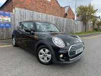 Begagnad Mini ONE Hatch 2014 Svart Halvkombi