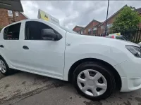 Używany Dacia Sandero Ambiance 75 KM (55 kW) 2016 Biały Hatchback