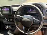 New Renault Trafic 2025 White MPV
