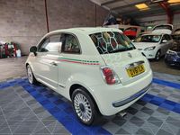 Used Fiat 500 Lounge 69 HP (50 kW) 2011 White Hatchback
