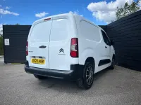 Second-hand Citroën Berlingo 100 CP (73 kW) 2020 Alb Monovolum