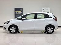 Used Honda Jazz Hybrid 109 HP (80 kW) 2021 White Hatchback