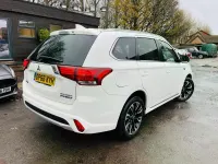 Used Mitsubishi Outlander P-HEV 2017 White Estate