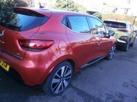 Used Renault Clio IV Dynamique 90 HP (66 kW) 2014 Red Hatchback