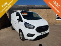 Used Ford Transit Custom Limited 130 HP (95 kW) 2022 White Van