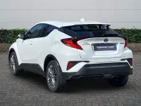 Used Toyota C-HR 122 HP (89 kW) 2022 White SUV