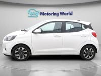 Used Hyundai i10 Advanced 67 HP (49 kW) 2024 White Hatchback