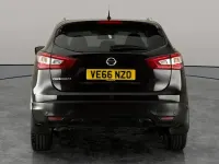 Used Nissan Qashqai N-Connecta 110 HP (80 kW) 2016 Black SUV