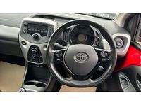 Used Toyota Aygo X-play 69 HP (50 kW) 2017 Red Hatchback