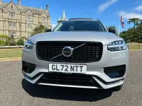 Używany Volvo XC90 Plus 250 KM (183 kW) 2023 Srebrny SUV