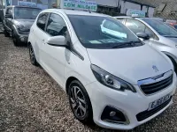 Used Peugeot 108 Allure 82 HP (60 kW) 2016 White Hatchback