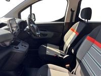 Usado Citroën e-Berlingo XTR 100 kW (136 HP) 2023 Cinzento Monovolume