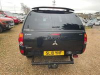Usado Mitsubishi L200 134 HP (98 kW) 2010 Preto Pickup
