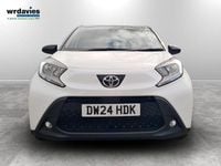 Used Toyota Aygo X 72 HP (52 kW) 2024 White SUV