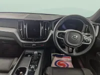 Usado Volvo XC60 R-Design Pro 250 HP (183 kW) 2022 Azul SUV