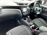 used Nissan Qashqai 1.3 DiG-T 160 Acenta Premium 5dr DCT