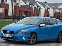 Used Volvo V40 R-Design 122 HP (89 kW) 2019 Hatchback