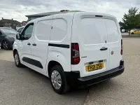 Used Vauxhall Combo Edition 100 HP (73 kW) 2021 White MPV