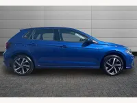Used VW Polo Life 80 HP (58 kW) 2024 Blue Hatchback