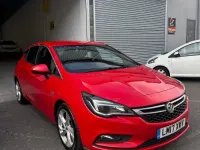 Używany Vauxhall Astra SRi 150 KM (110 kW) 2017 Czerwony Hatchback