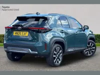 Used Toyota Yaris Cross 128 HP (94 kW) 2026 Green SUV
