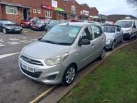 Used Hyundai i10 Classic 85 HP (62 kW) 2011 Silver Hatchback